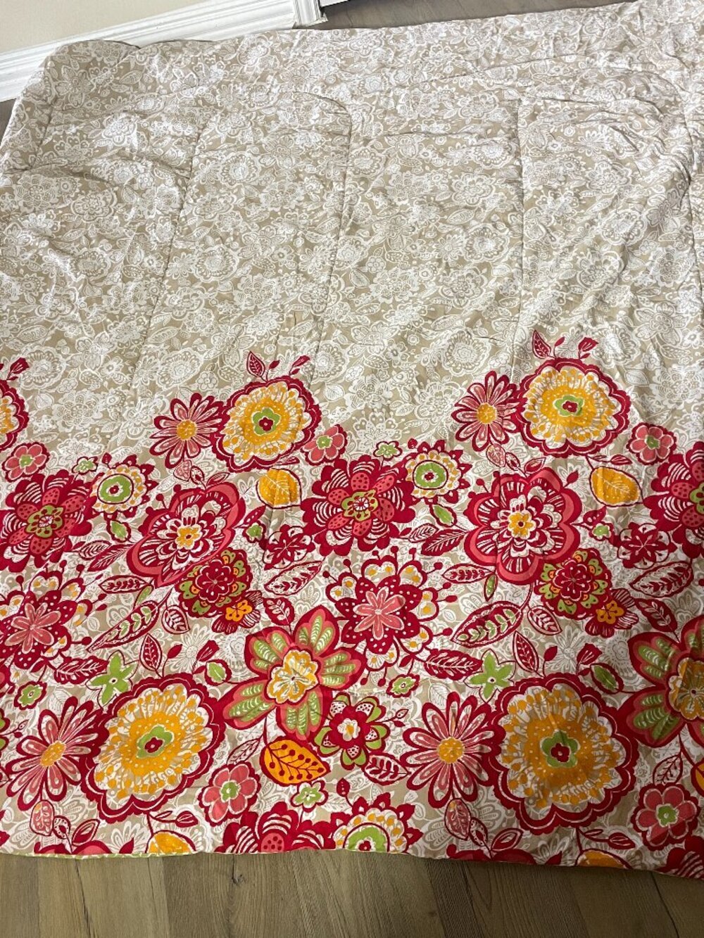 Fiesta Red Green Floral Reversible Full Comforter 3 Pc Set 80" x 83"!